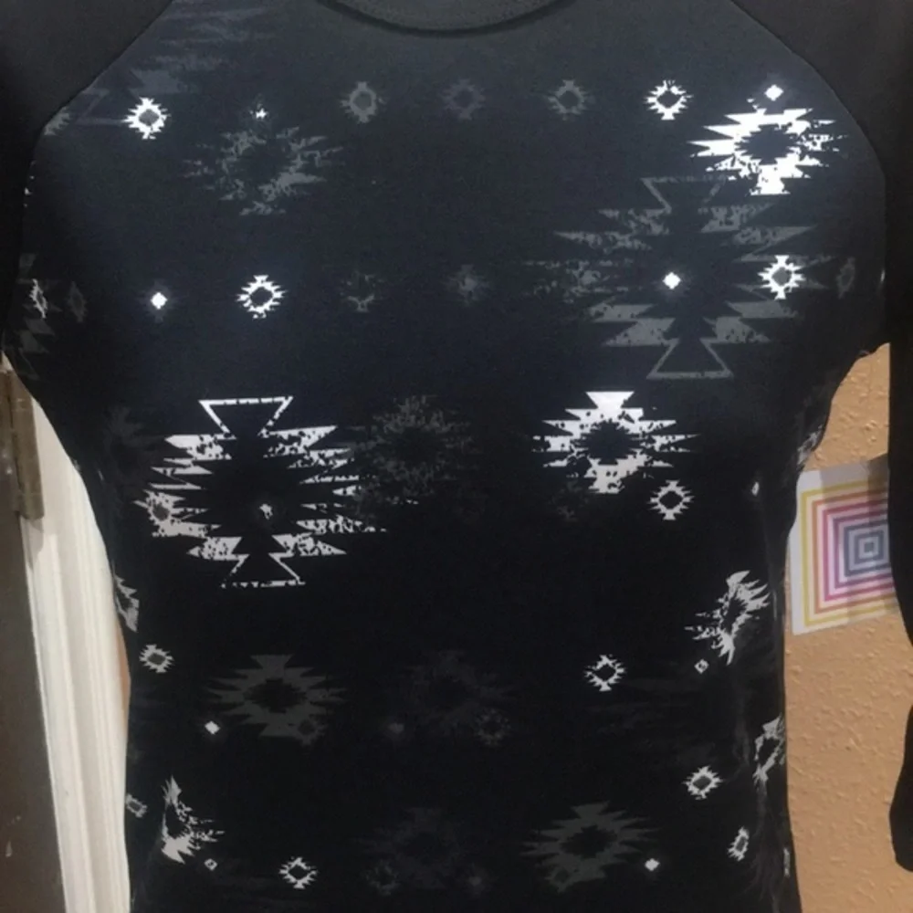 Lularoe Randy nwt tee - Picture 2 of 3